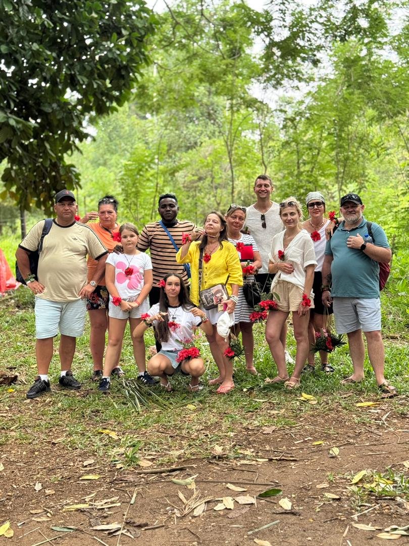 Local culture and island life during a Zanzibar excursion